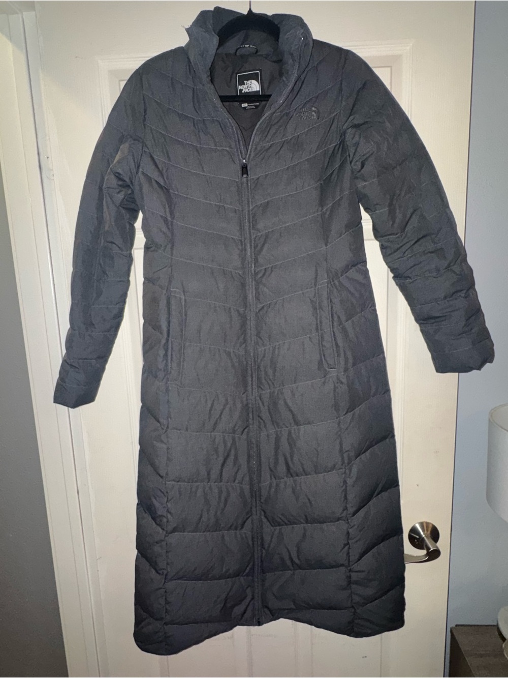 The North Face Women's Long Gray Aconcagua Coat - Picture 1 of 8